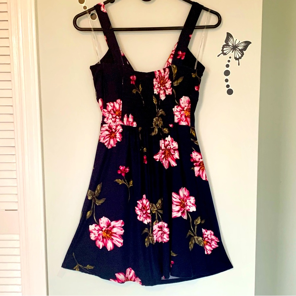🌺 Planet Gold Dress in Navy with floral print NWOT - Picture 4 of 6